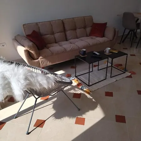 Apartment Hana *