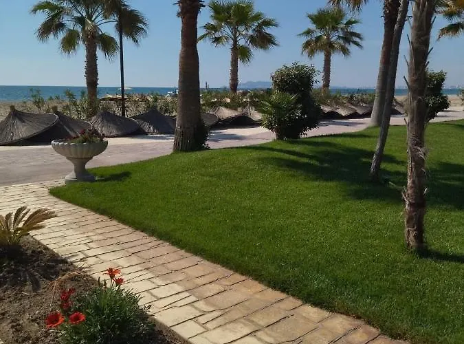 Hana * Golem (Tirana)